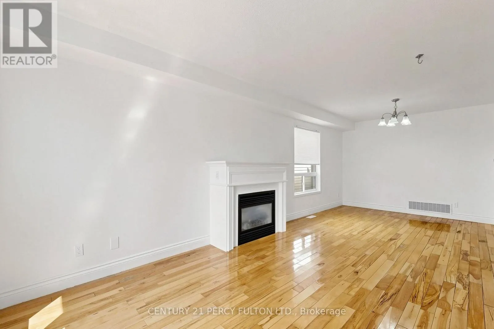 33 CHURCHLAND DRIVE