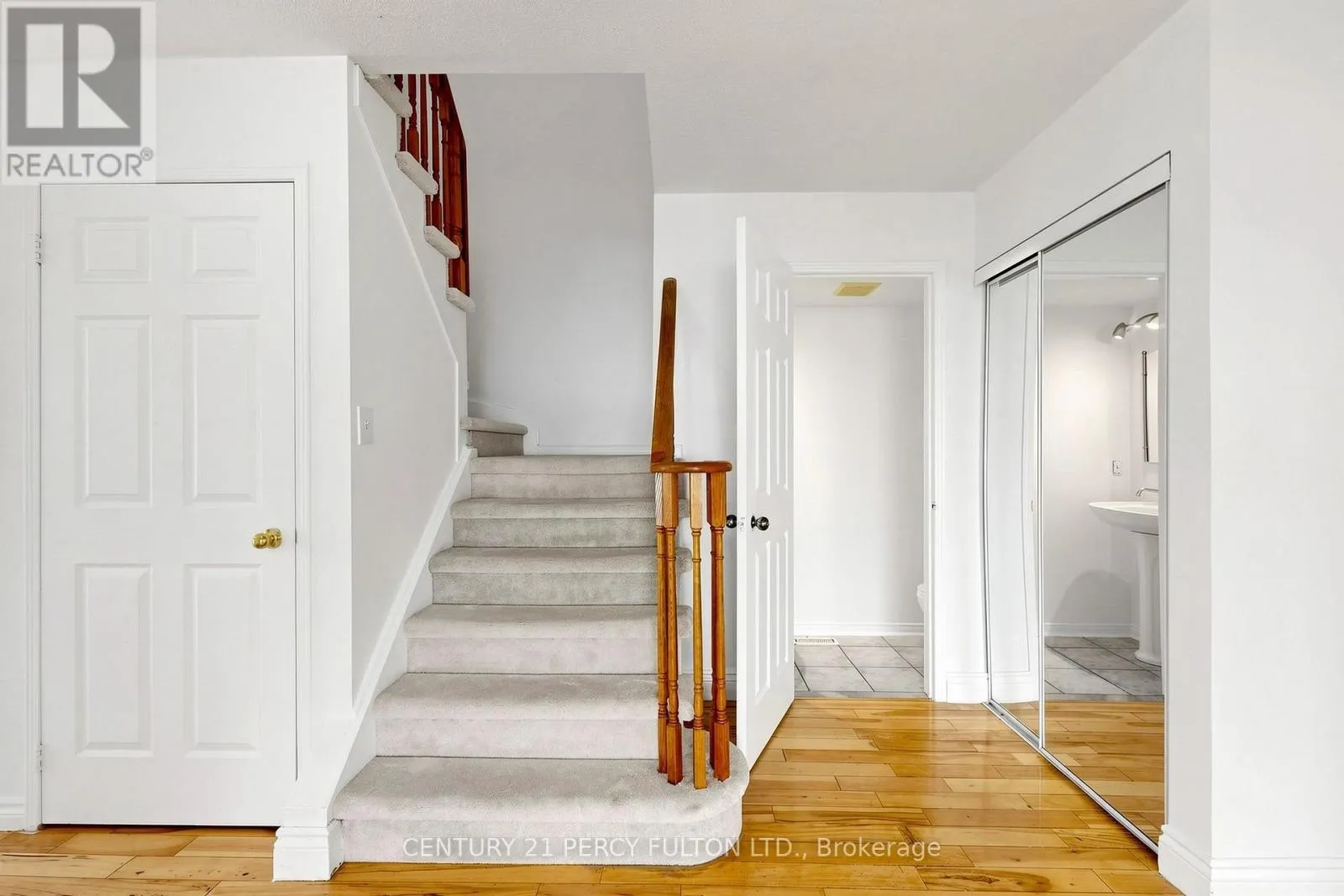 33 CHURCHLAND DRIVE