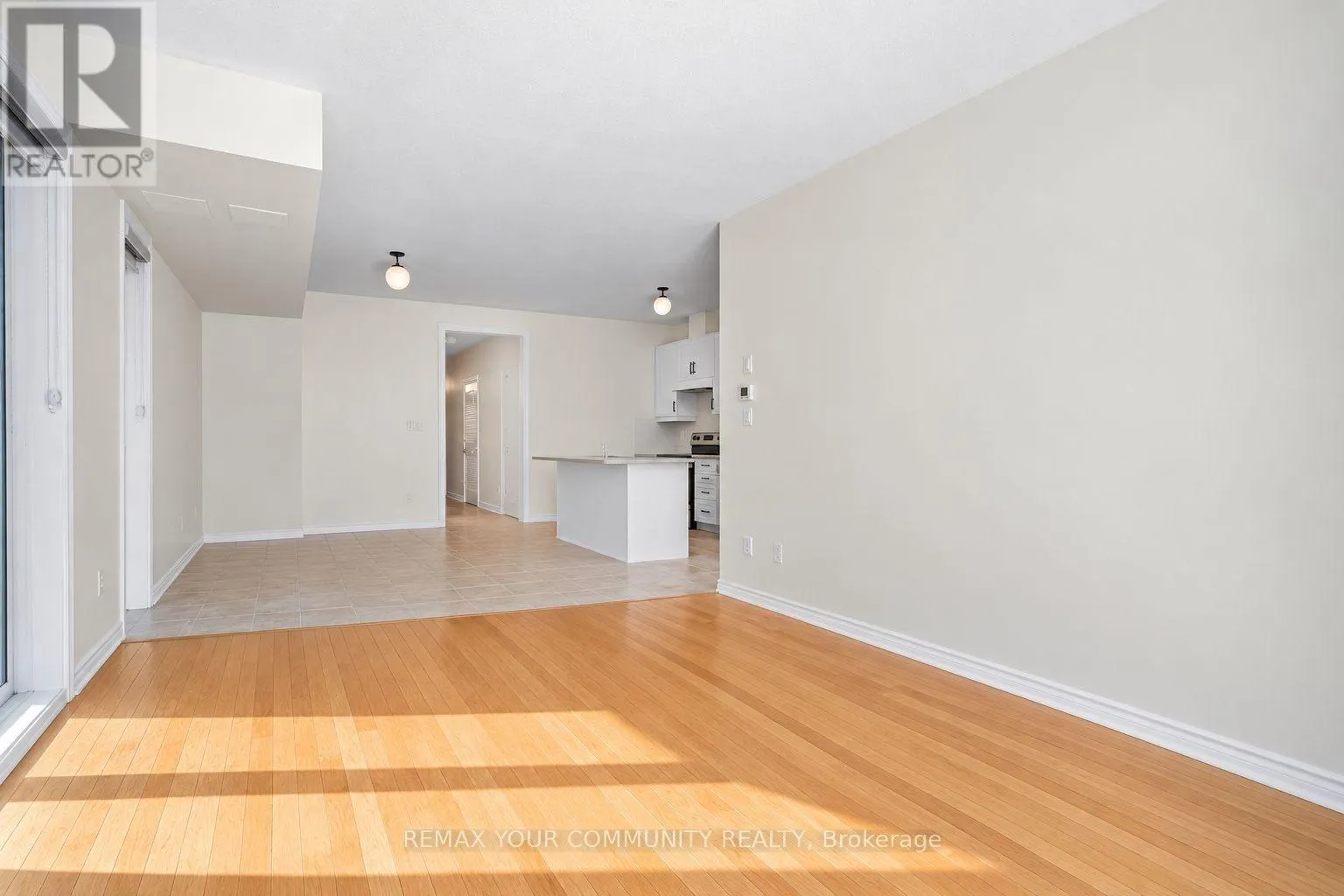 15 VALLEYBROOK ROAD