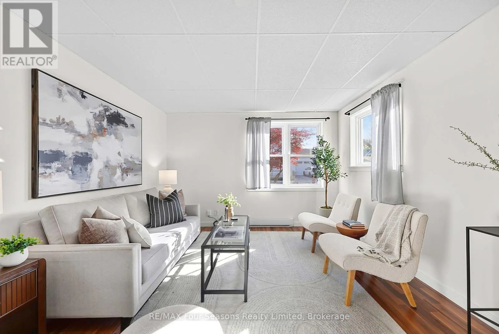 285 SECOND STREET