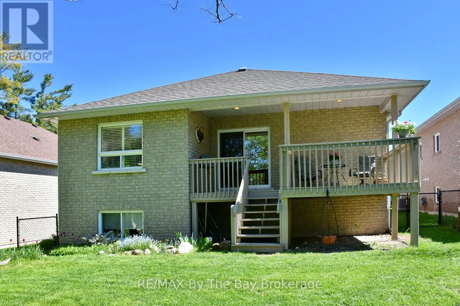 4 ANTHONY STREET