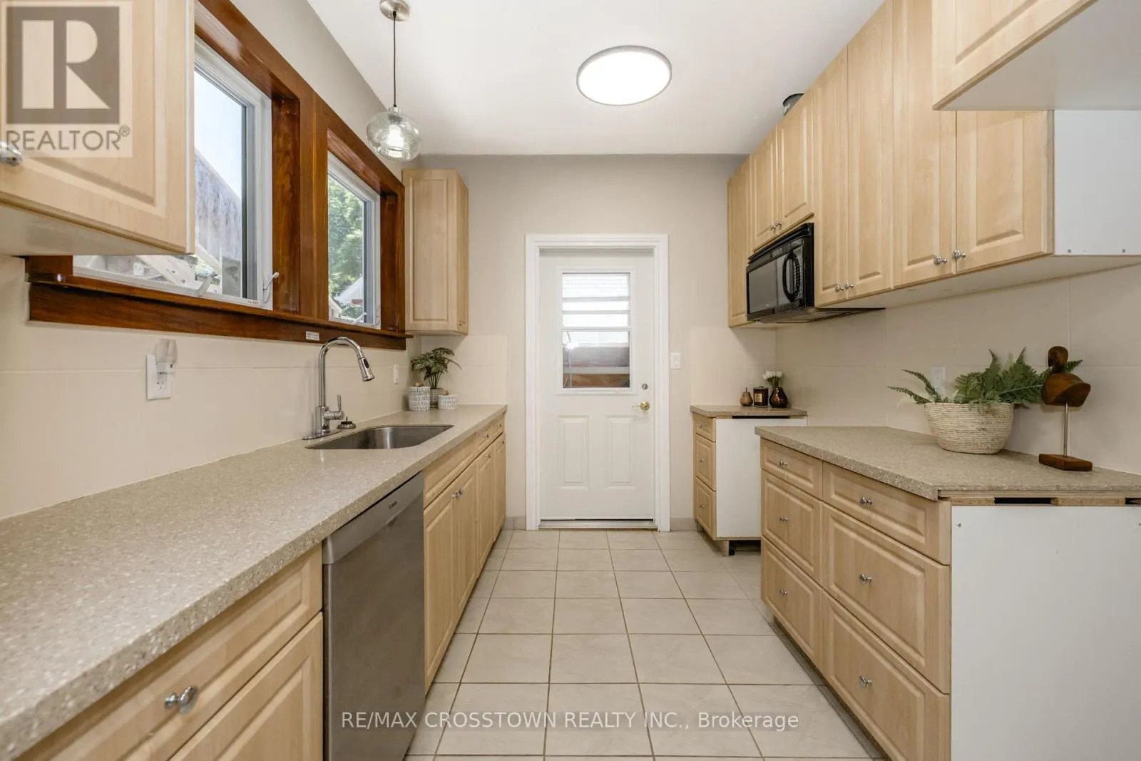 42 BLUFF POINT ROAD