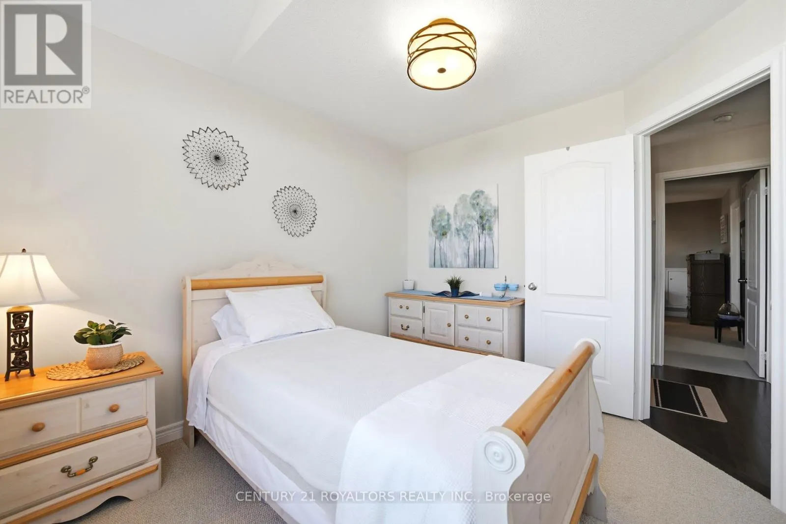 42 PEARCEY CRESCENT