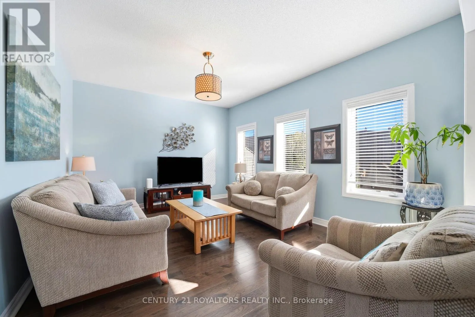 42 PEARCEY CRESCENT