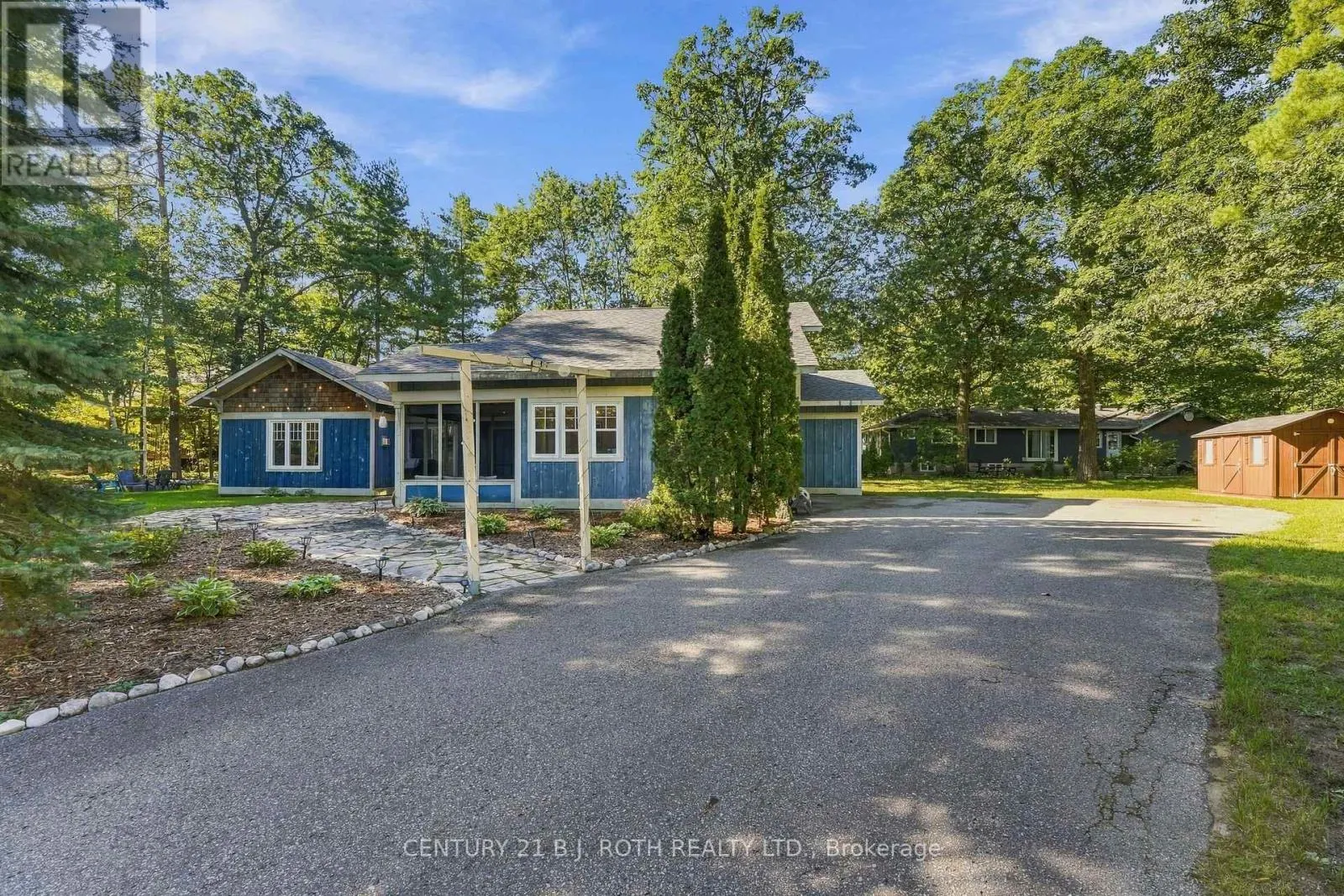 11 ROSEMARY ROAD