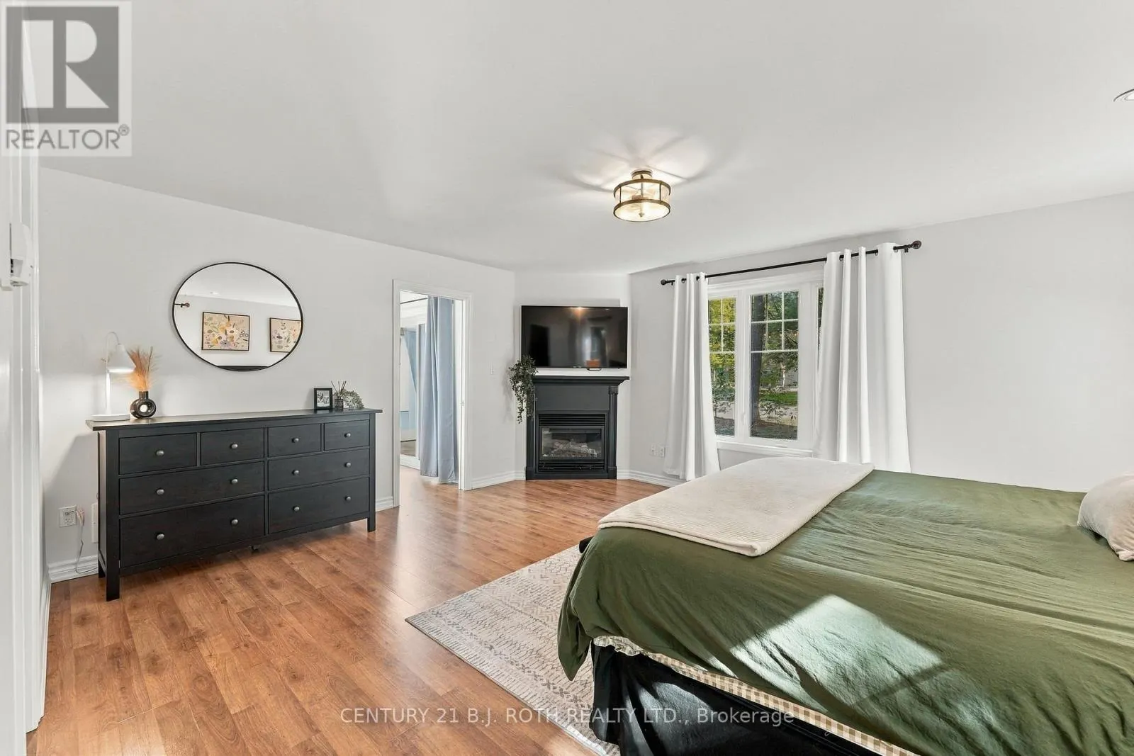 11 ROSEMARY ROAD