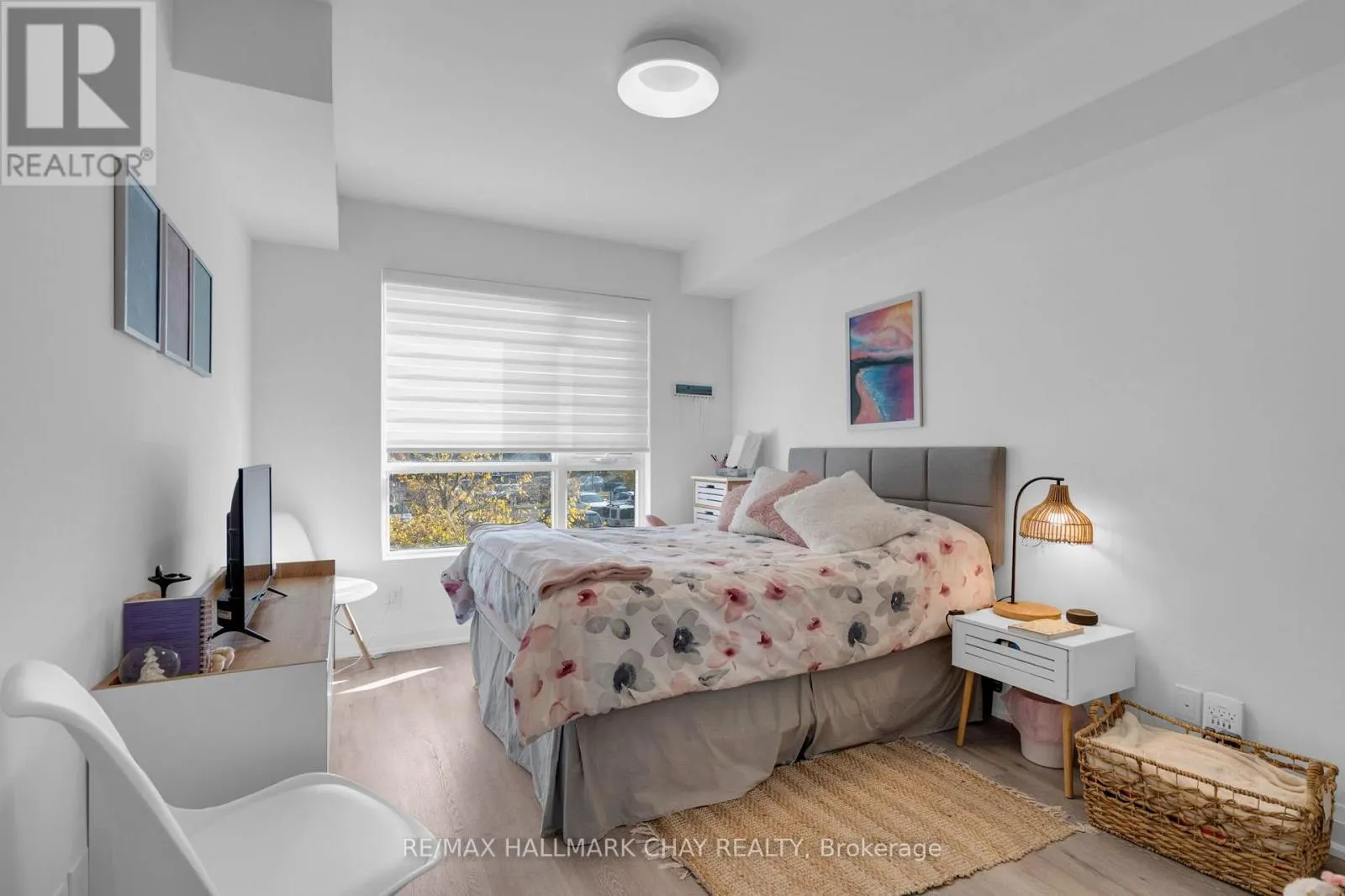 310 - 58 LAKESIDE TERRACE