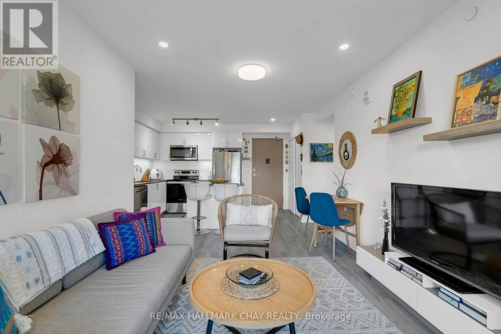 310 - 58 LAKESIDE TERRACE