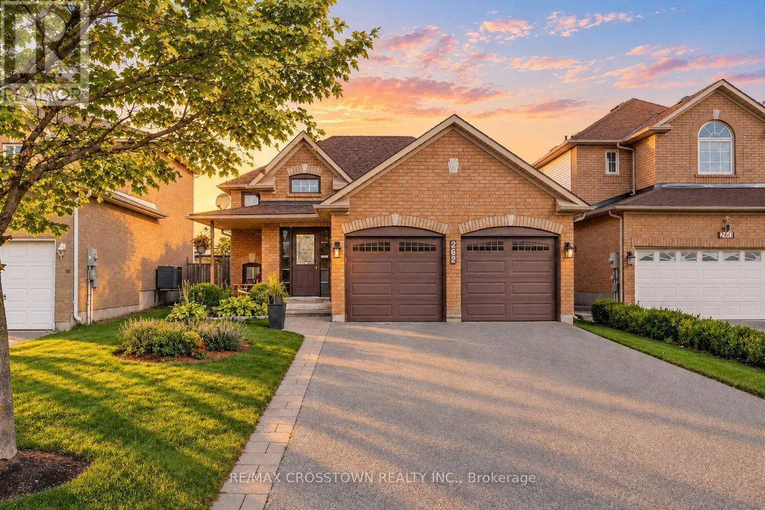 262 WESSENGER DRIVE