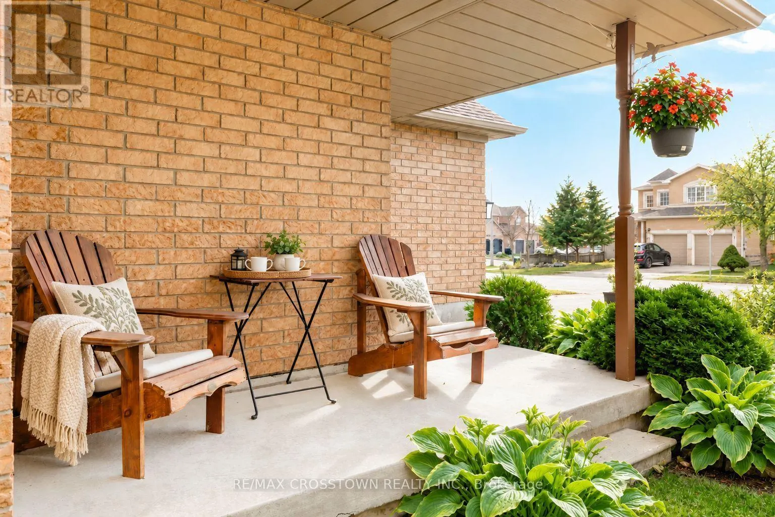 262 WESSENGER DRIVE