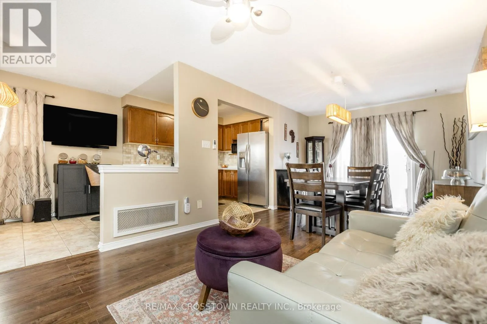 262 WESSENGER DRIVE