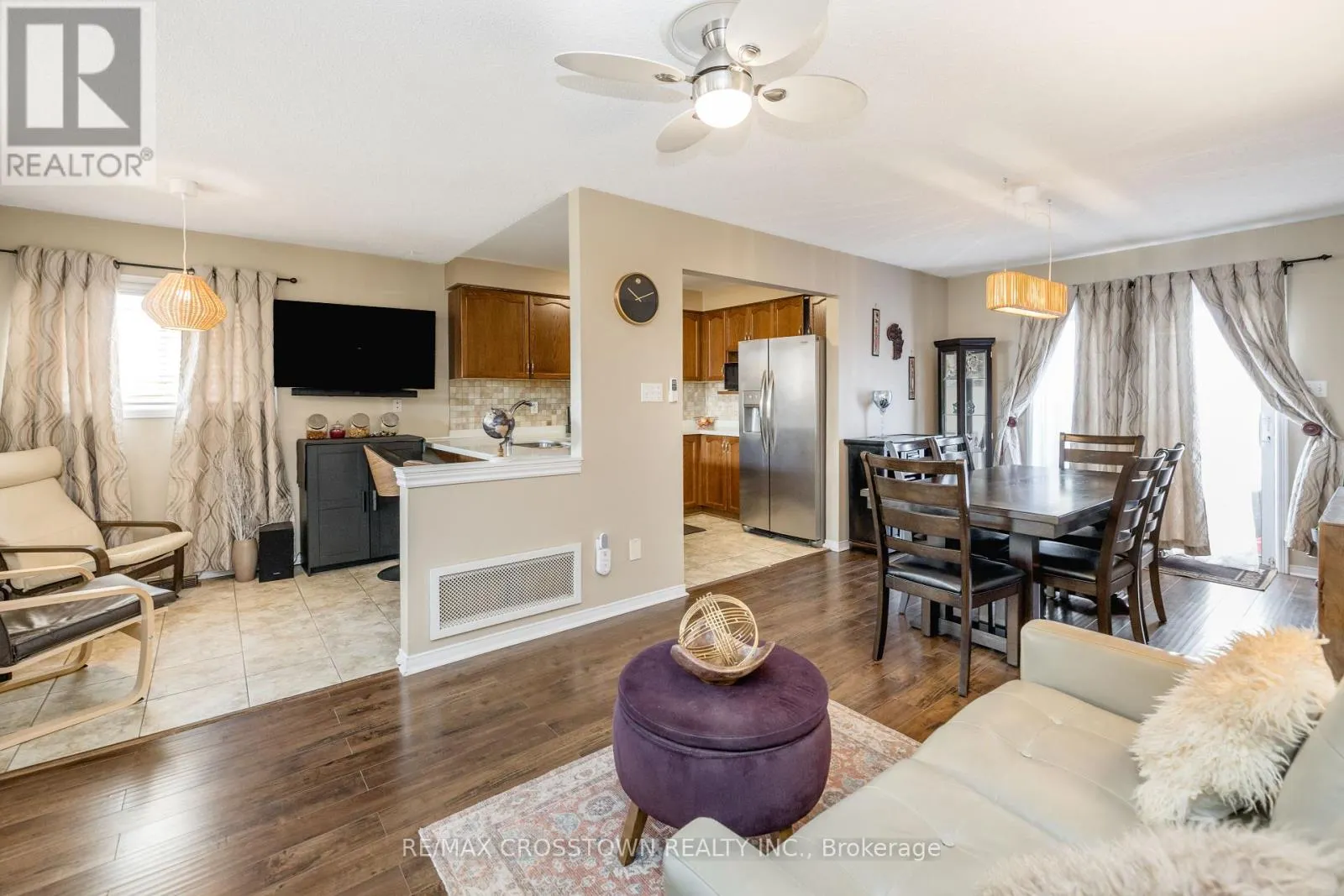 262 WESSENGER DRIVE