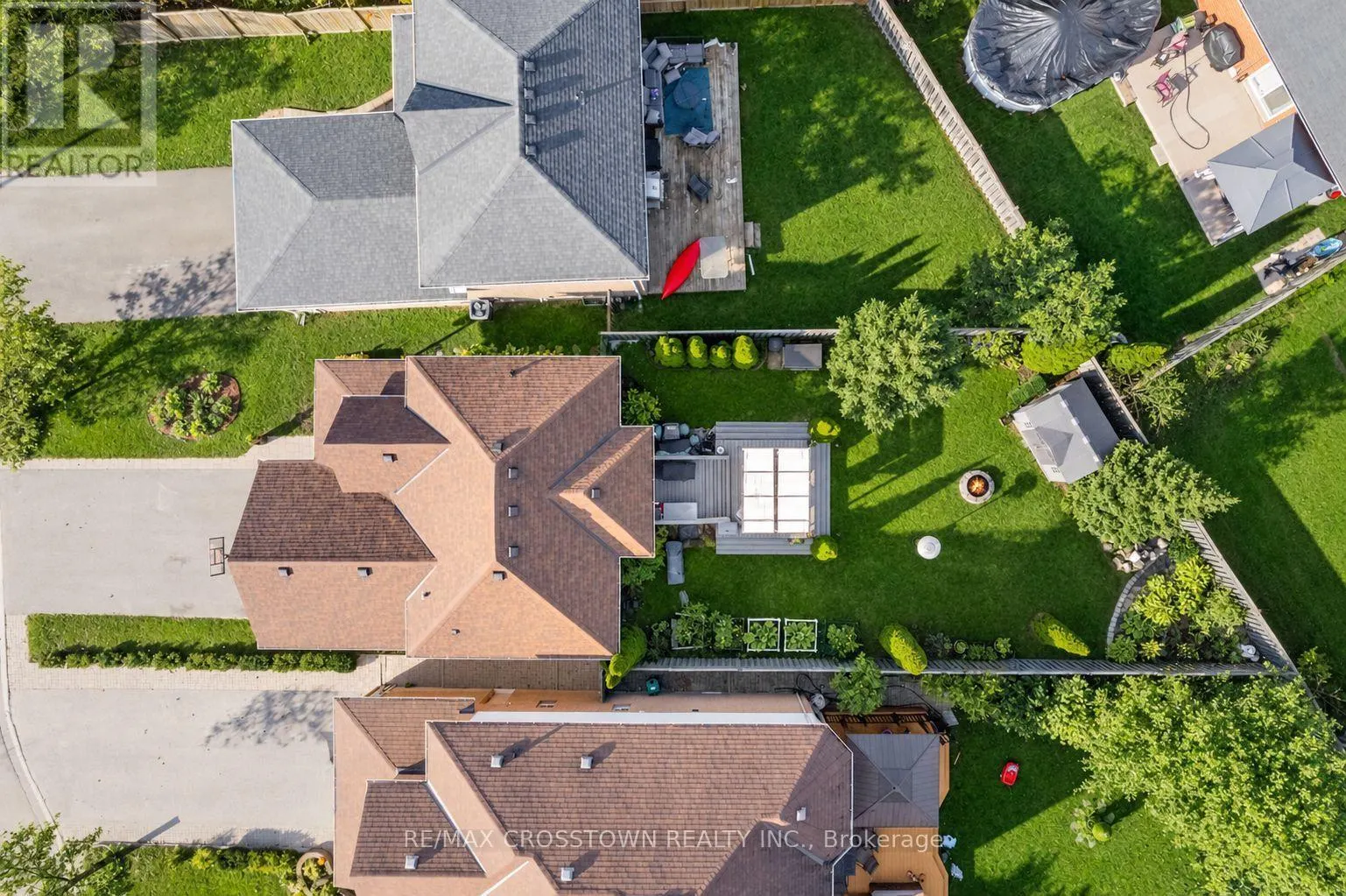 262 WESSENGER DRIVE