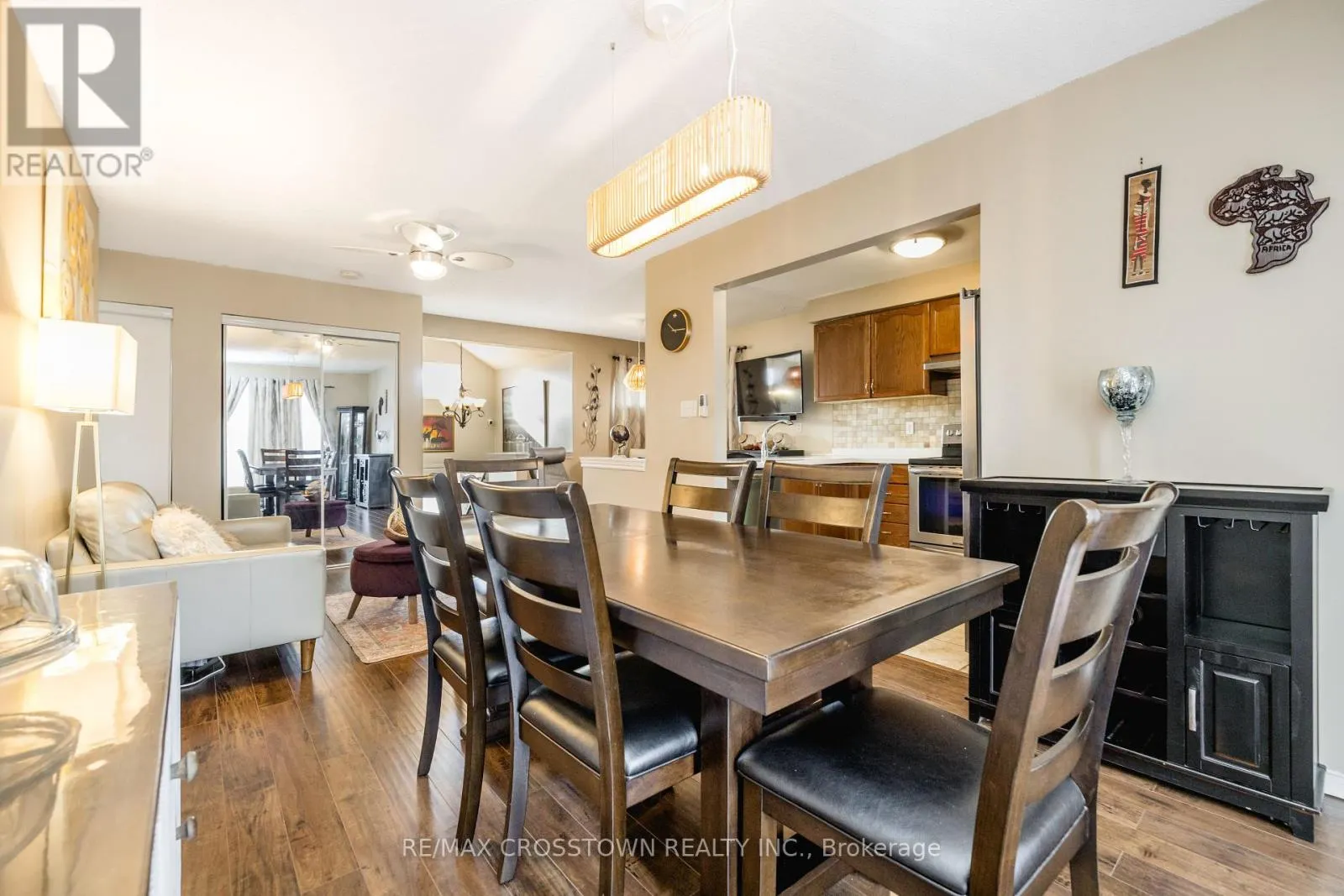 262 WESSENGER DRIVE