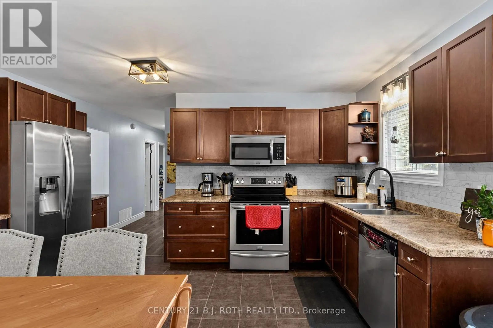 3271 TURNBULL DRIVE