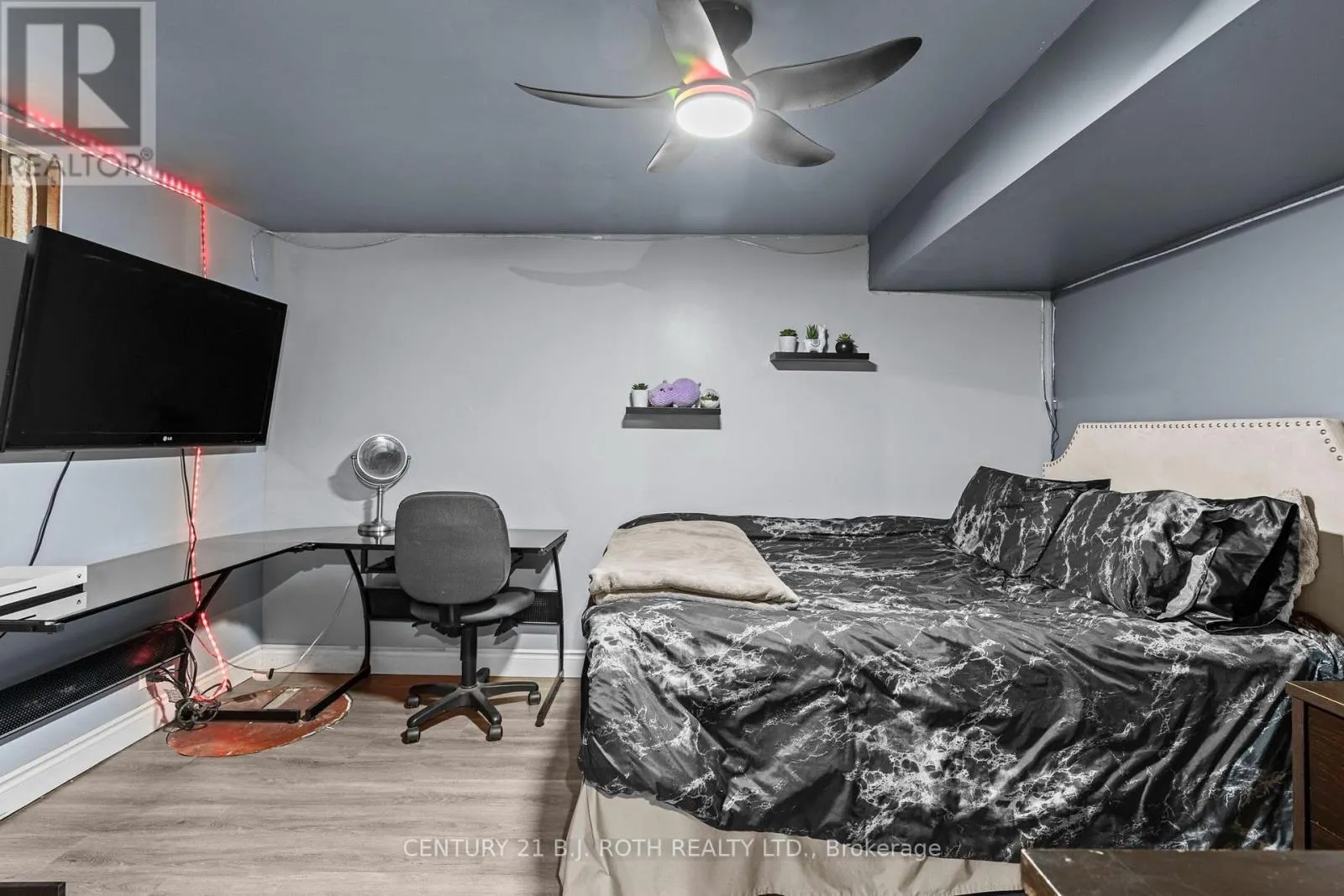 3271 TURNBULL DRIVE