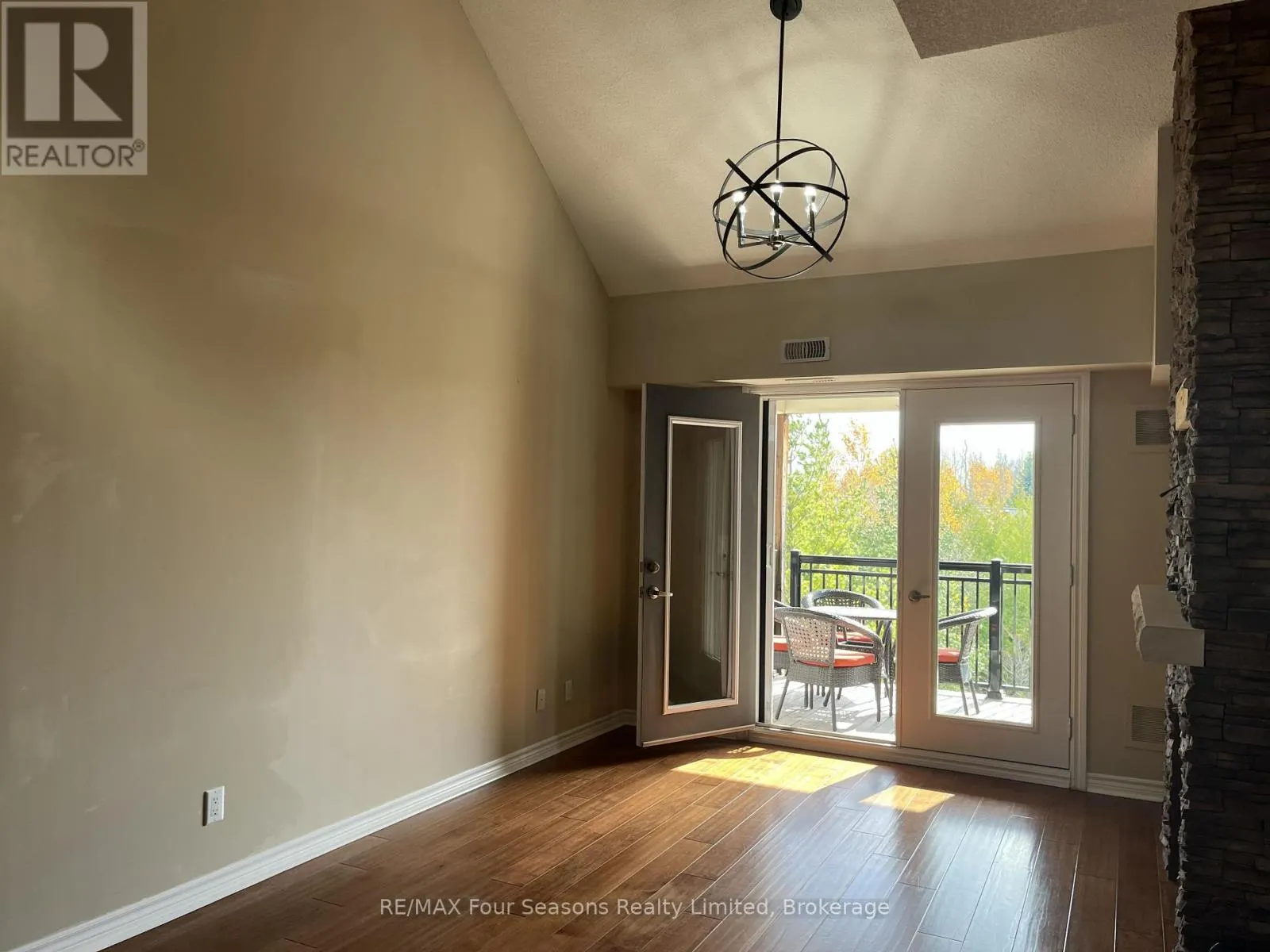 306 - 8 BRANDY LANE DRIVE #306