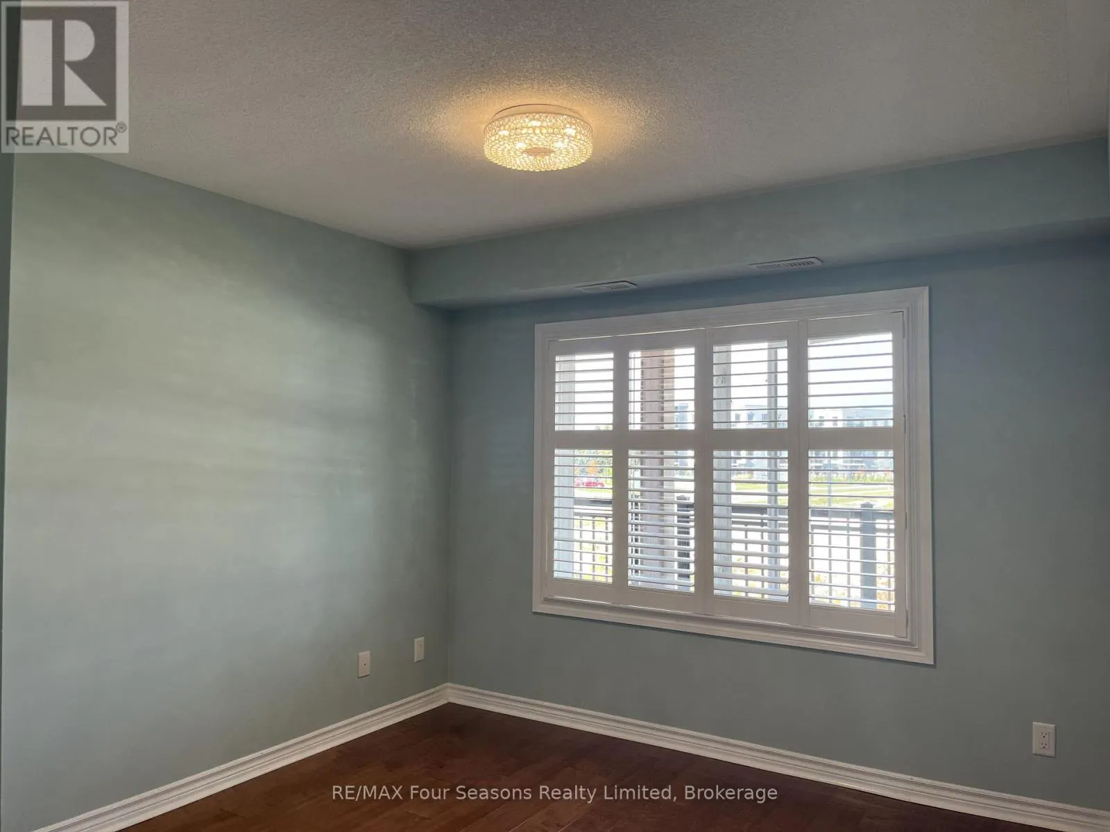 306 - 8 BRANDY LANE DRIVE #306