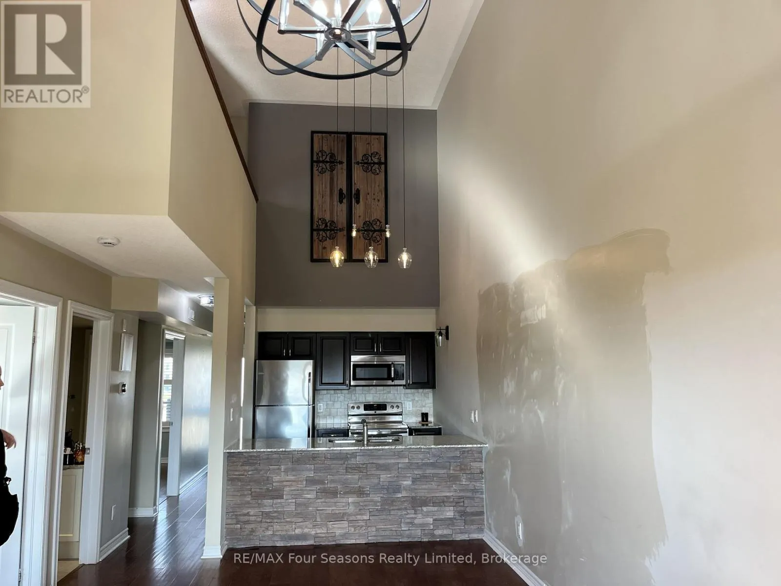 306 - 8 BRANDY LANE DRIVE #306