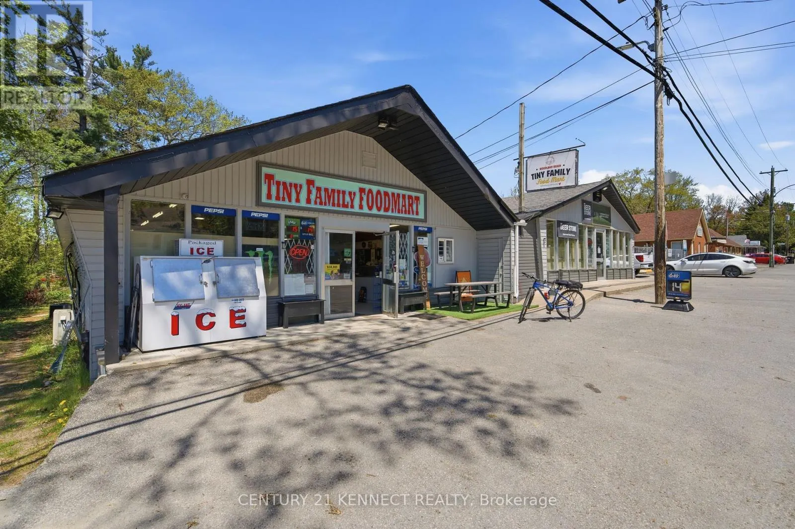 2008 TINY BEACHES ROAD S