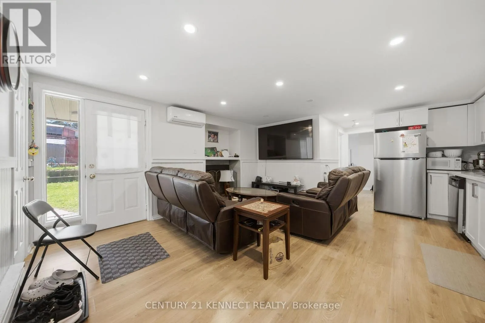2008 TINY BEACHES ROAD S