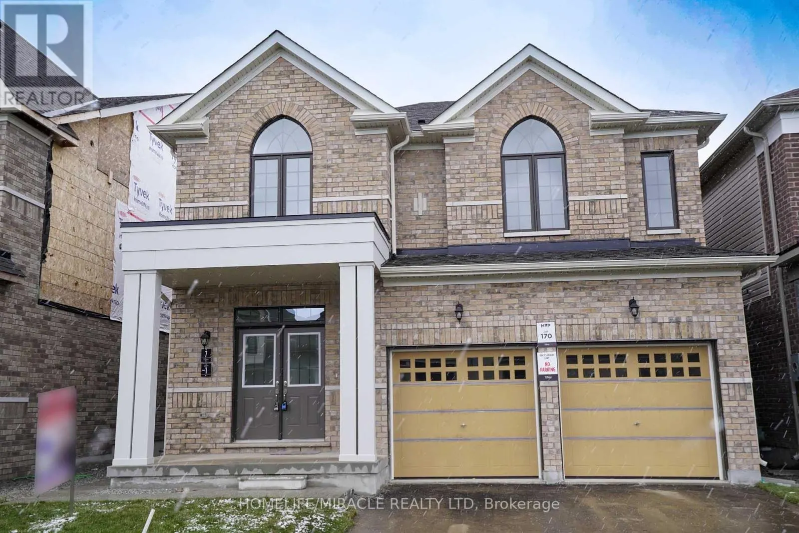 UPPER - 7 LUDLOW DRIVE