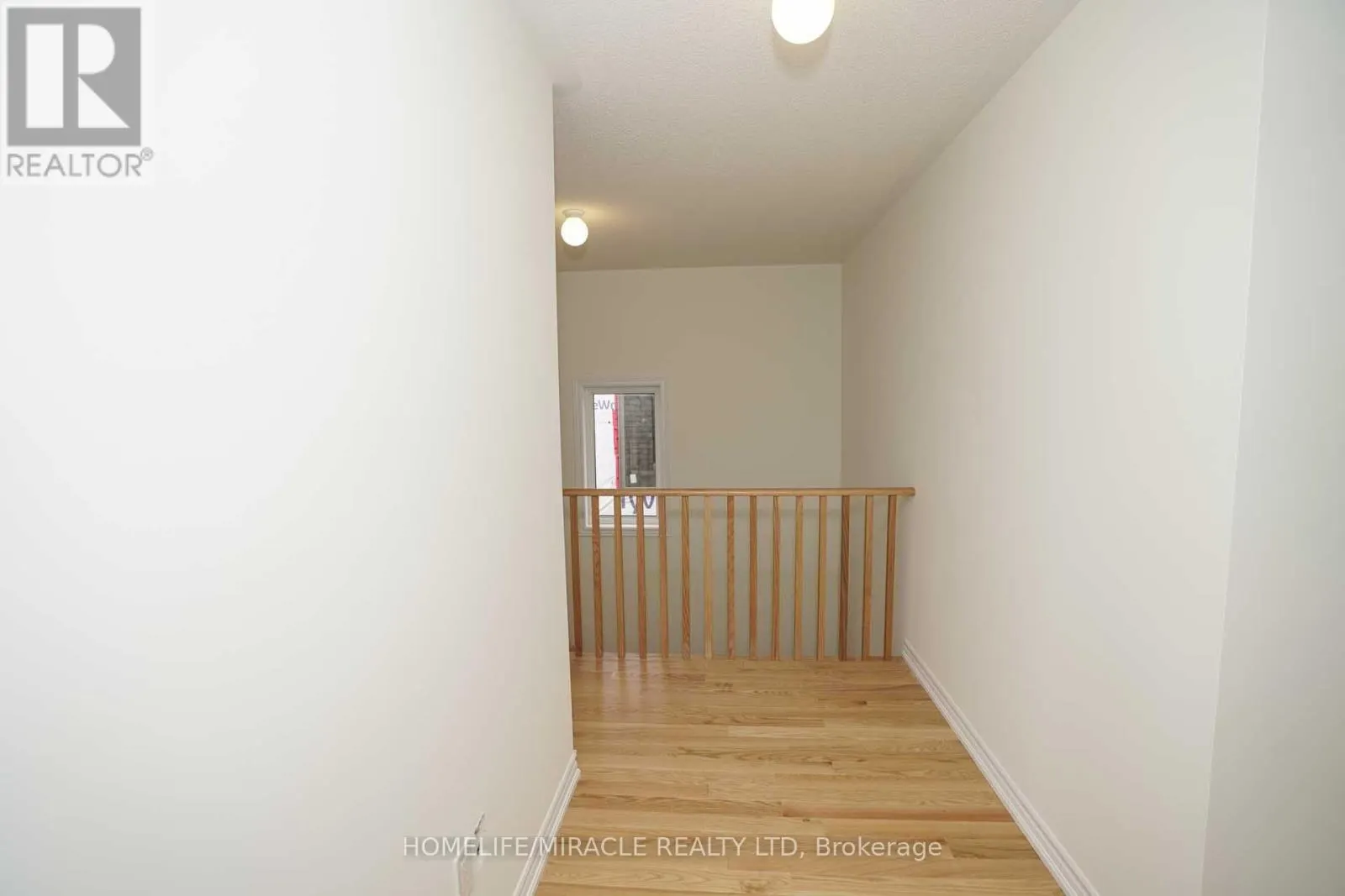UPPER - 7 LUDLOW DRIVE