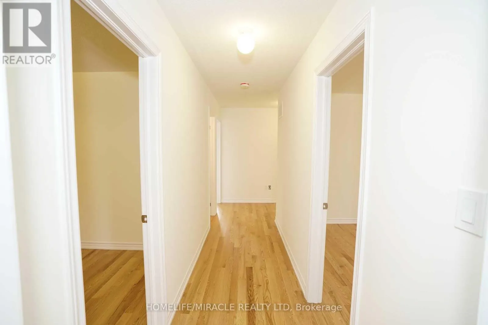 UPPER - 7 LUDLOW DRIVE