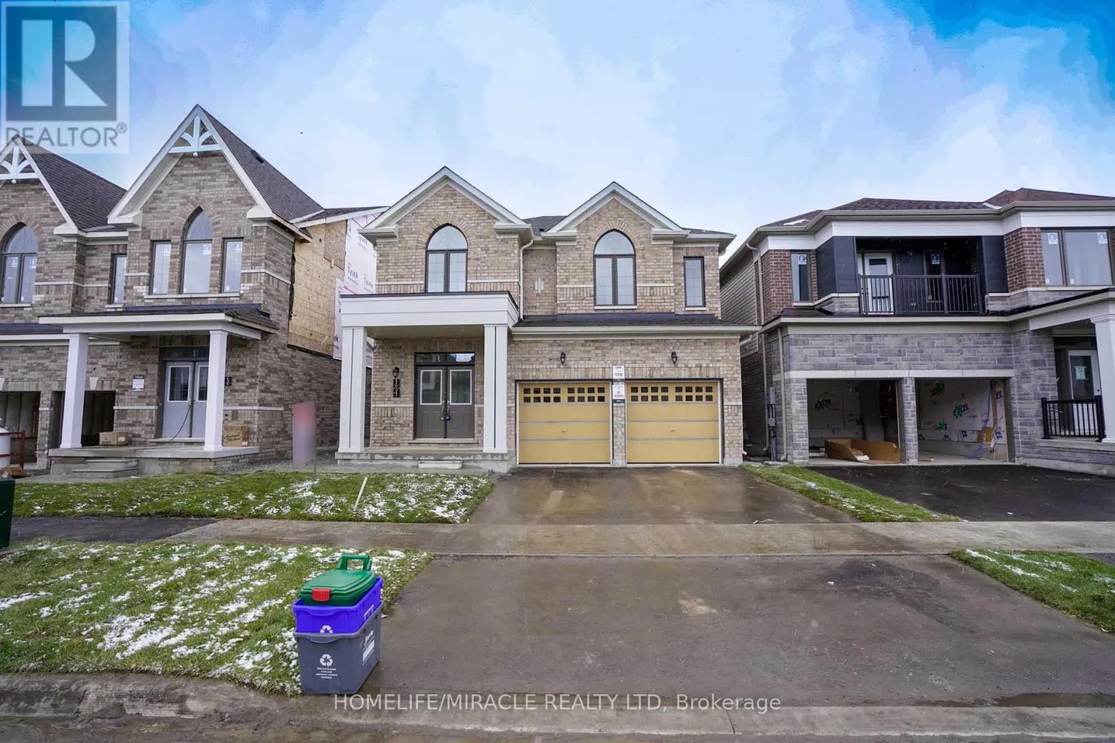 UPPER - 7 LUDLOW DRIVE