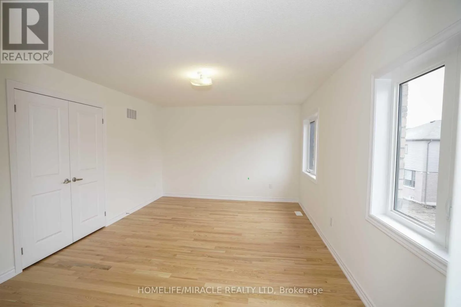 UPPER - 7 LUDLOW DRIVE
