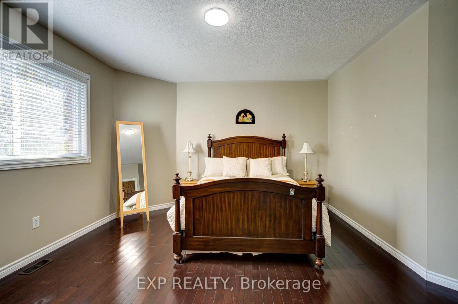 30 CHERRY SANDS CRESCENT