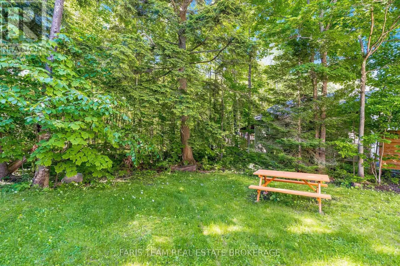 2384 CHAMPLAIN ROAD
