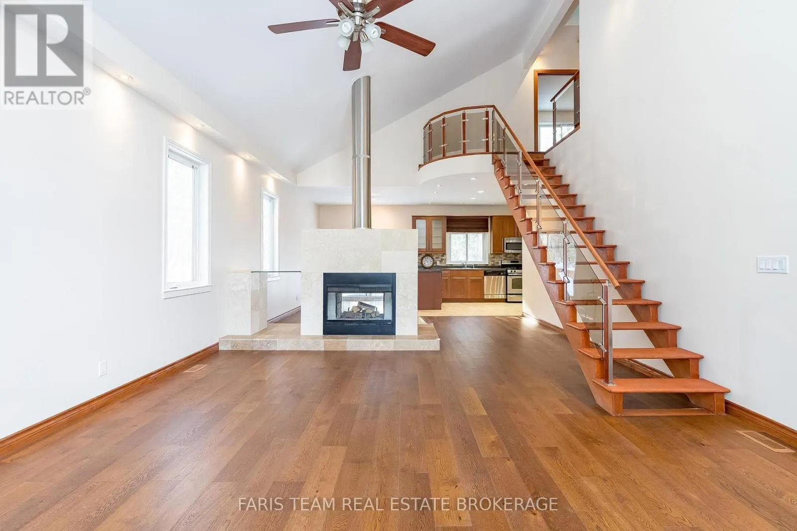 2384 CHAMPLAIN ROAD