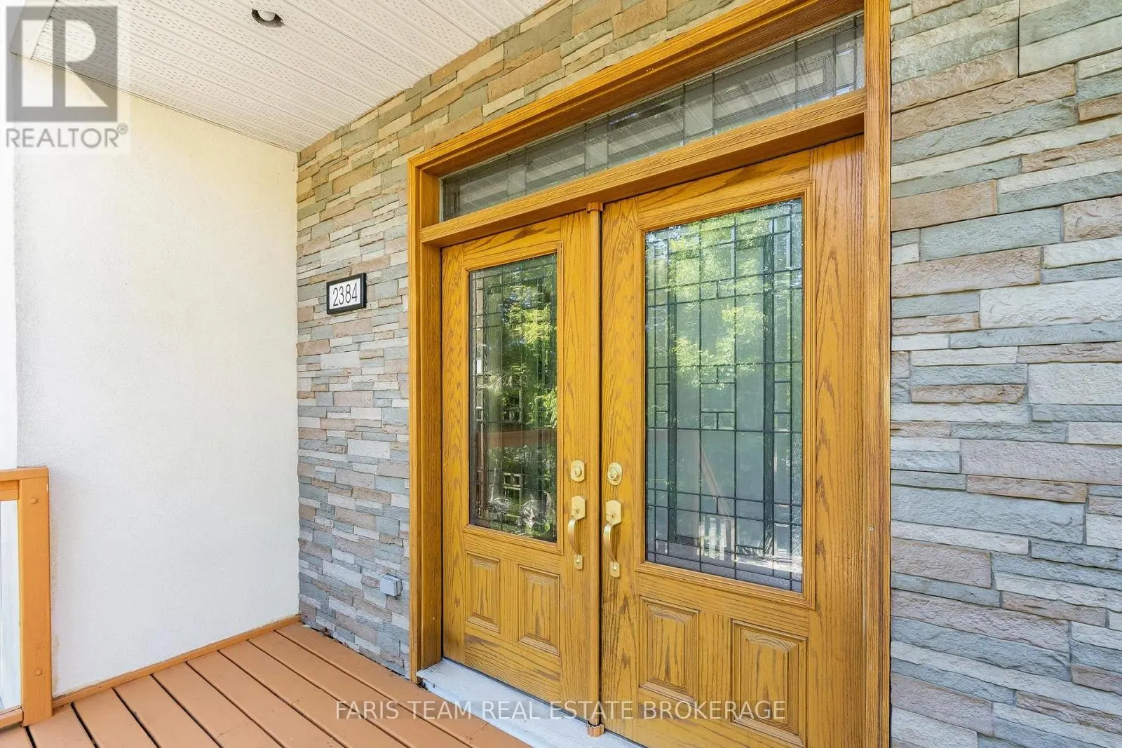 2384 CHAMPLAIN ROAD