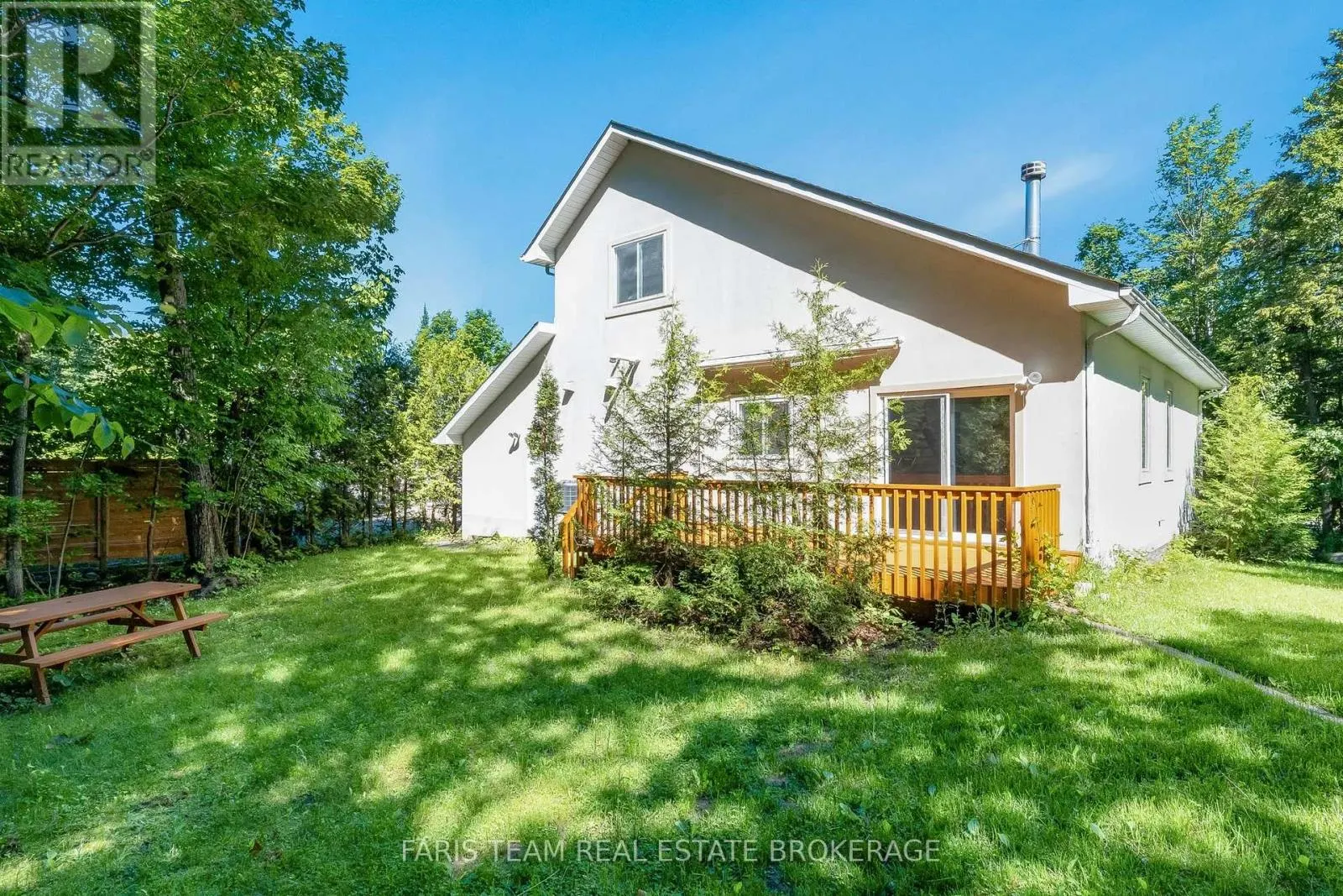 2384 CHAMPLAIN ROAD