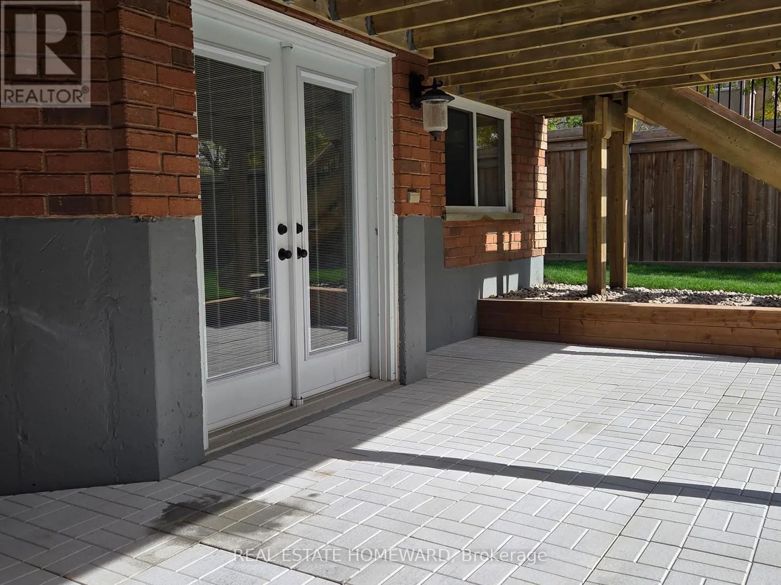 139 BIRKHALL PLACE