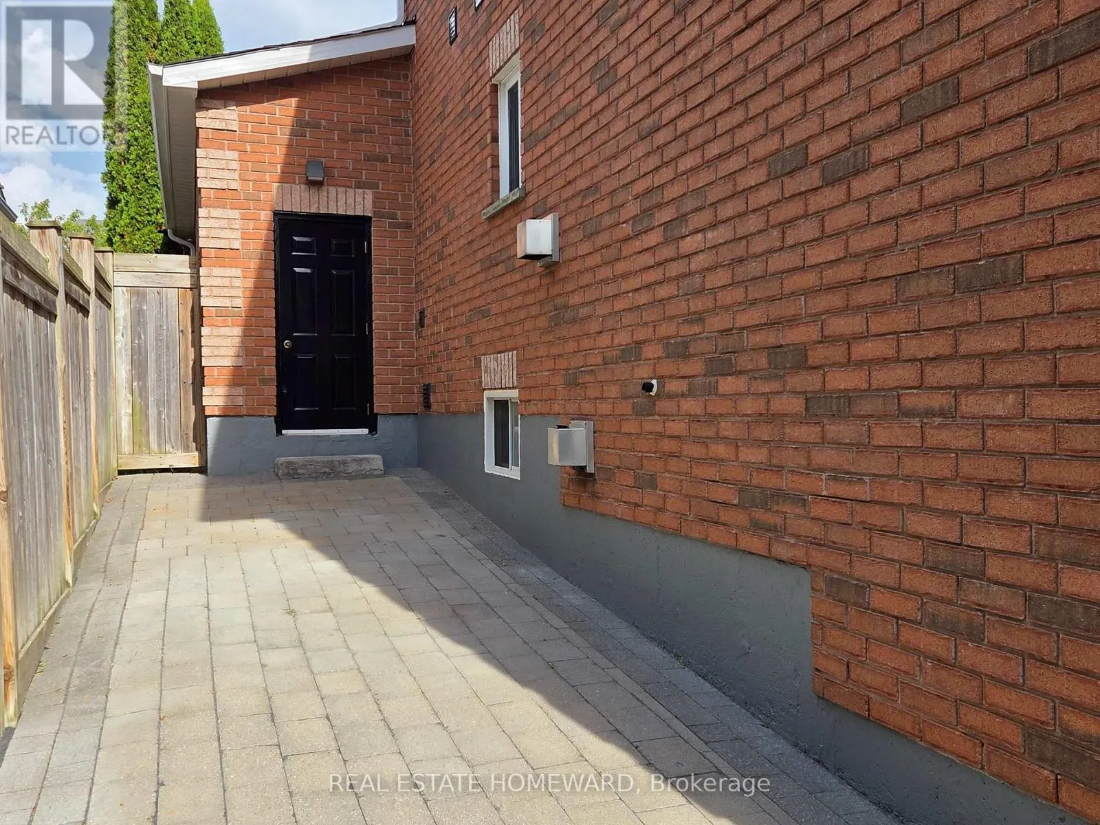 139 BIRKHALL PLACE