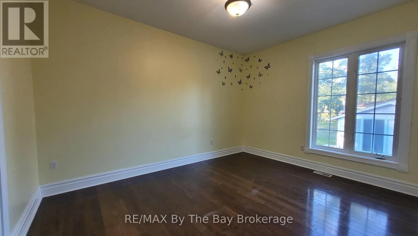 MAIN FLOOR - 65 LAIDLAW STREET #Main Floor