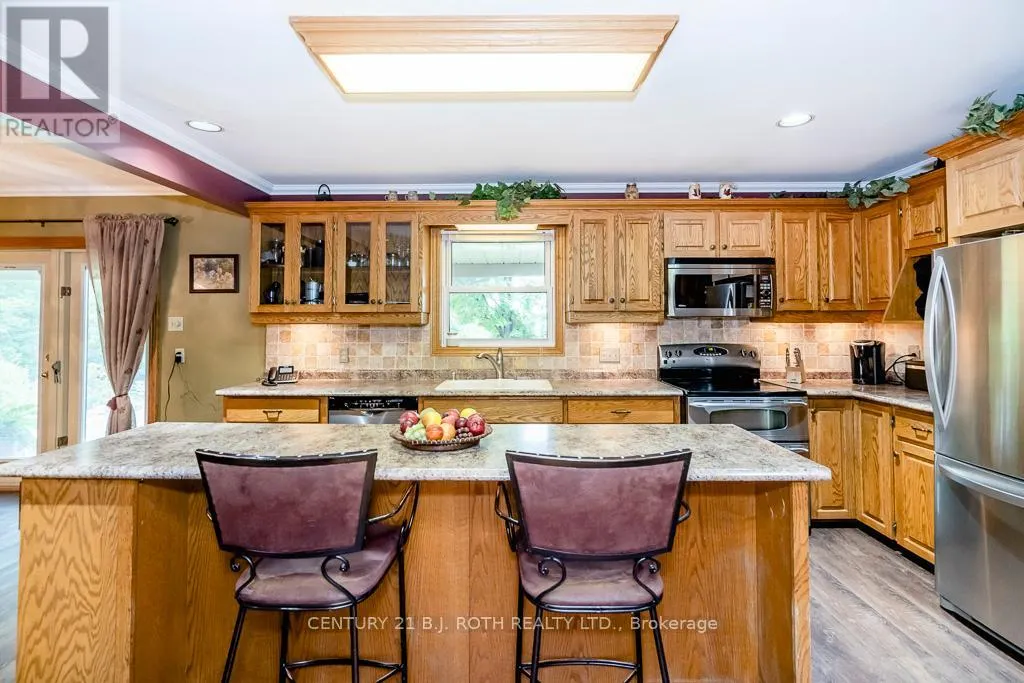 301 4 CONCESSION ROAD