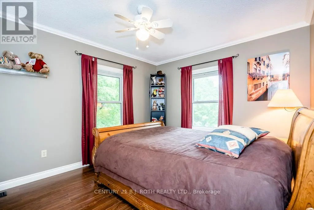 301 4 CONCESSION ROAD