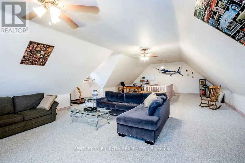 301 4 CONCESSION ROAD