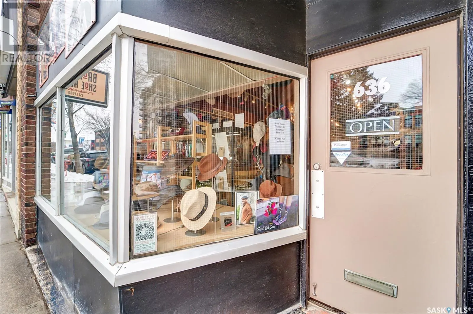 636 Broadway AVENUE