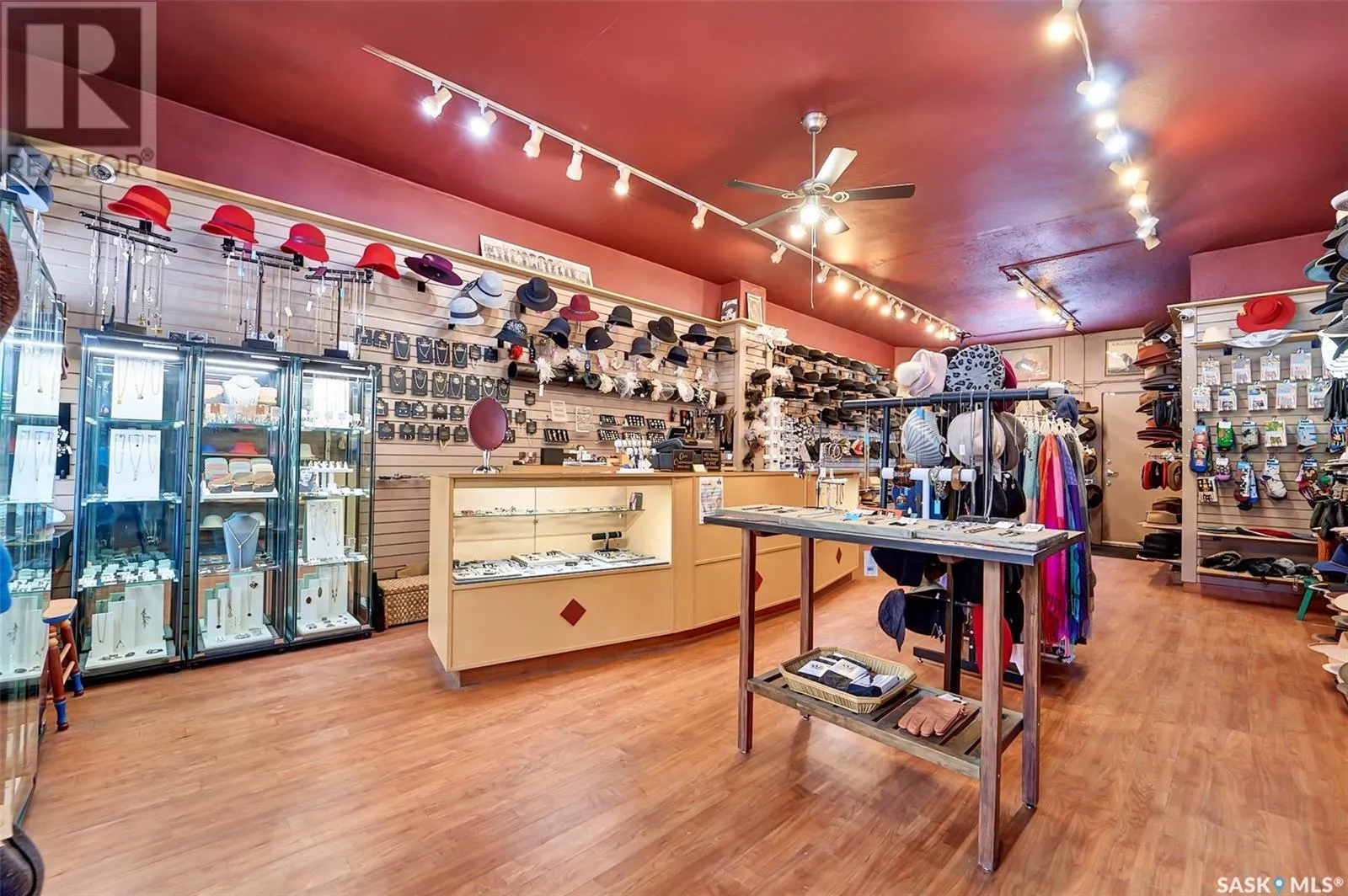 636 Broadway AVENUE