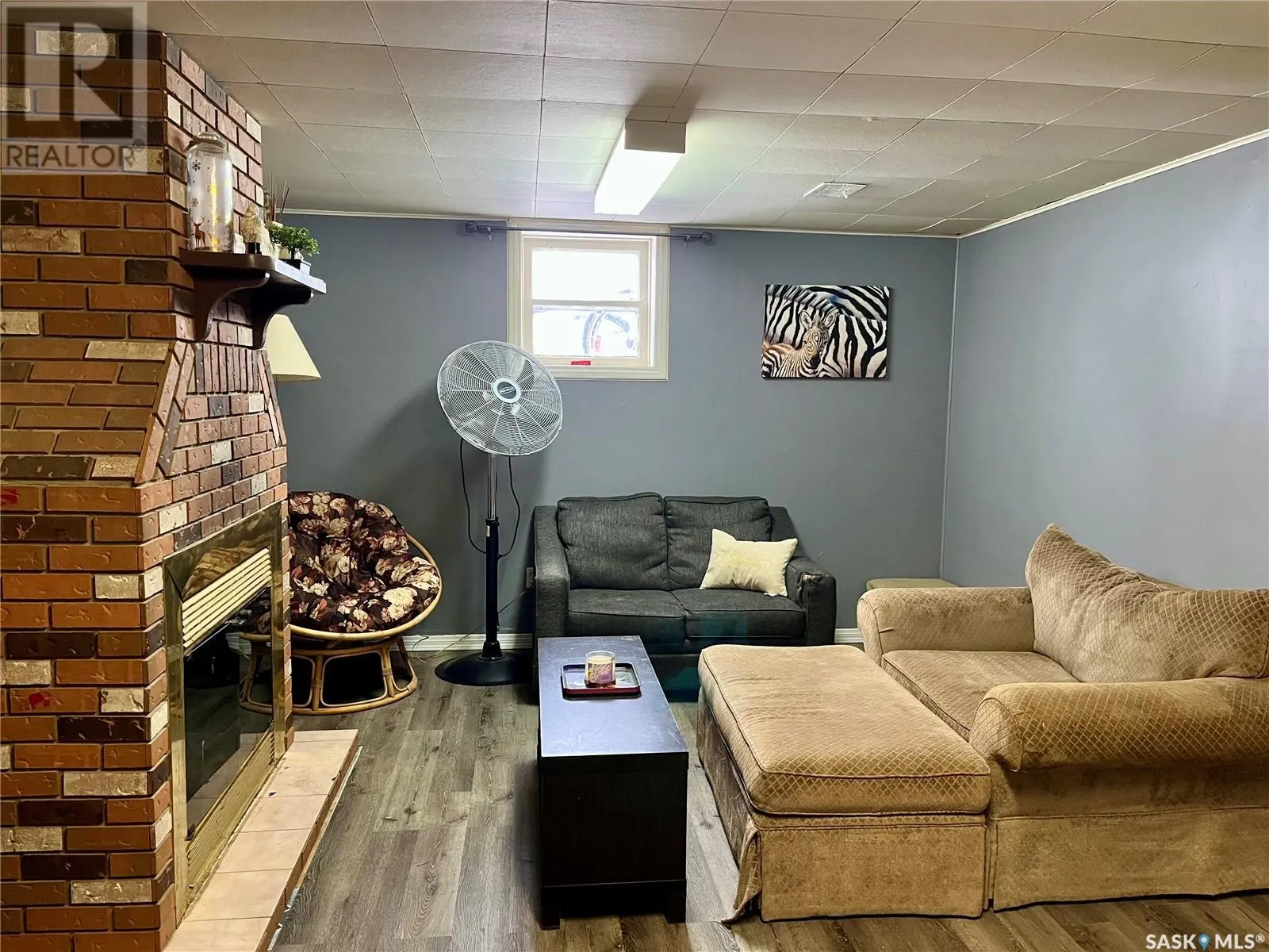 319 6th AVENUE W
