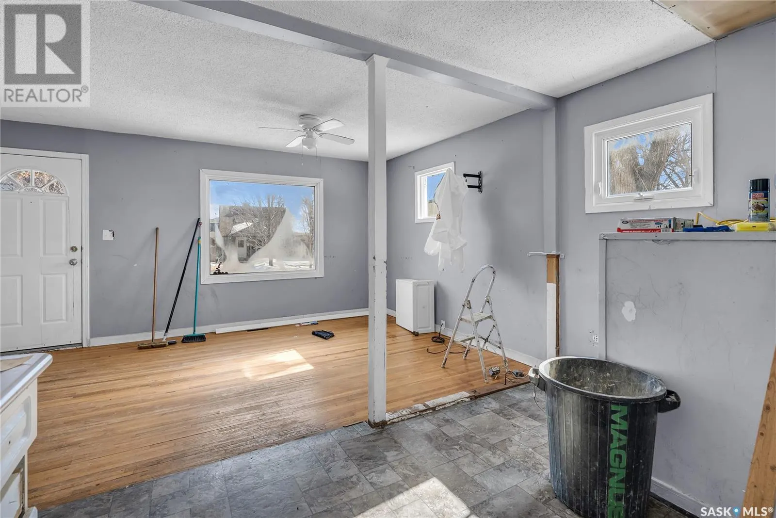 1315 Empress AVENUE