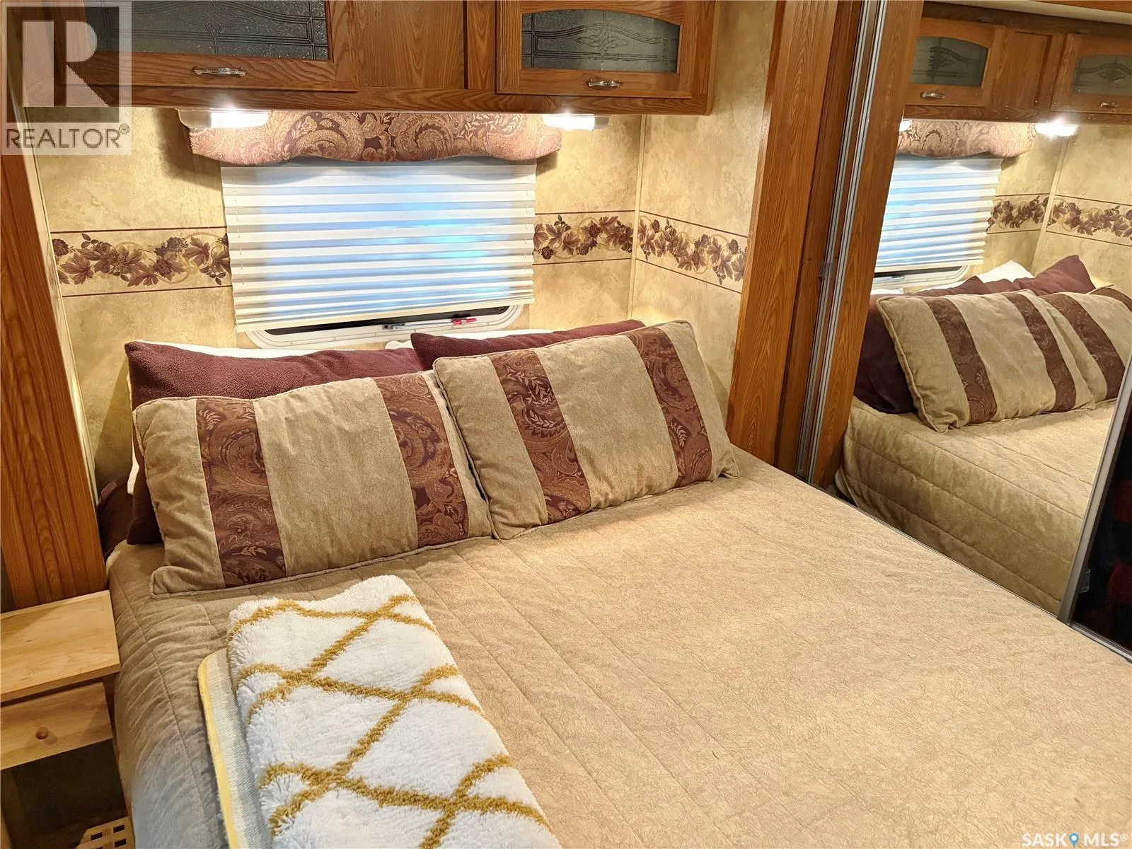 Lot 6 Poplar Beach RV Resort