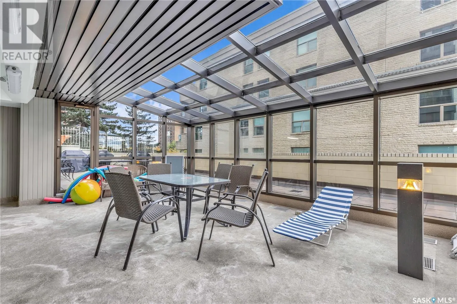 1402 315 5th AVENUE N