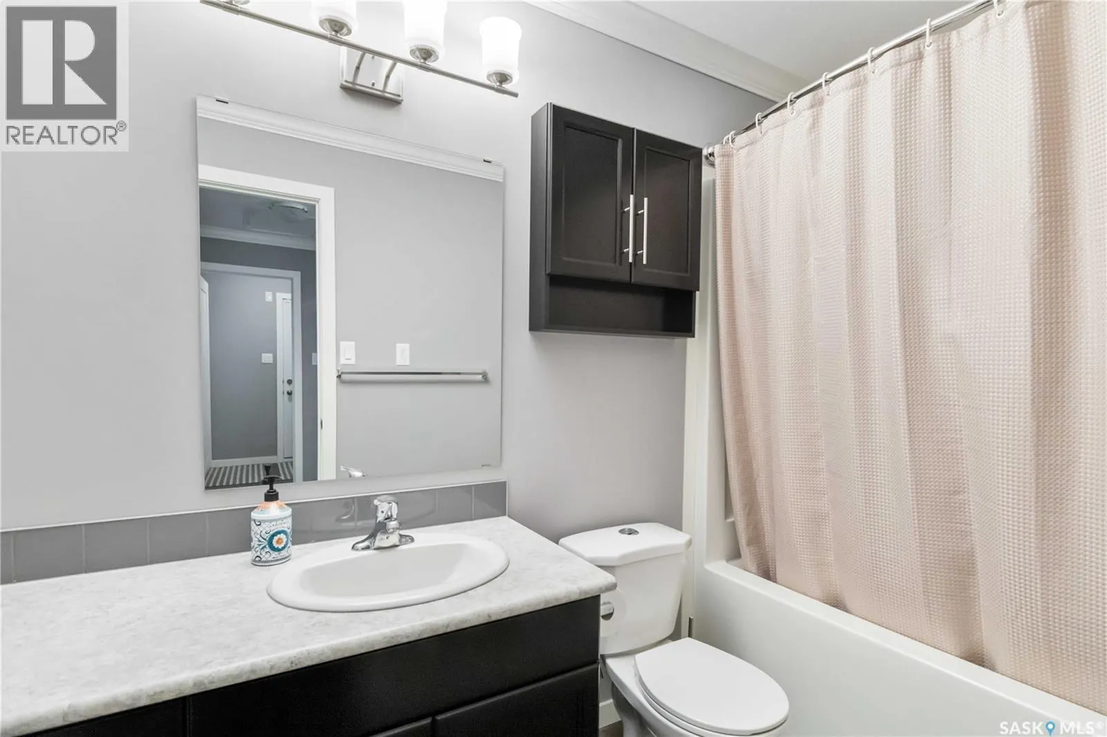 108 Sunrise CRESCENT