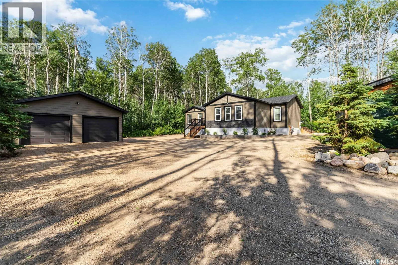108 Sunrise CRESCENT