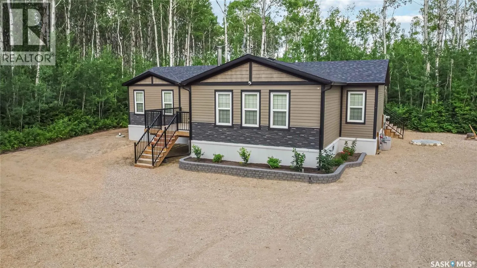108 Sunrise CRESCENT